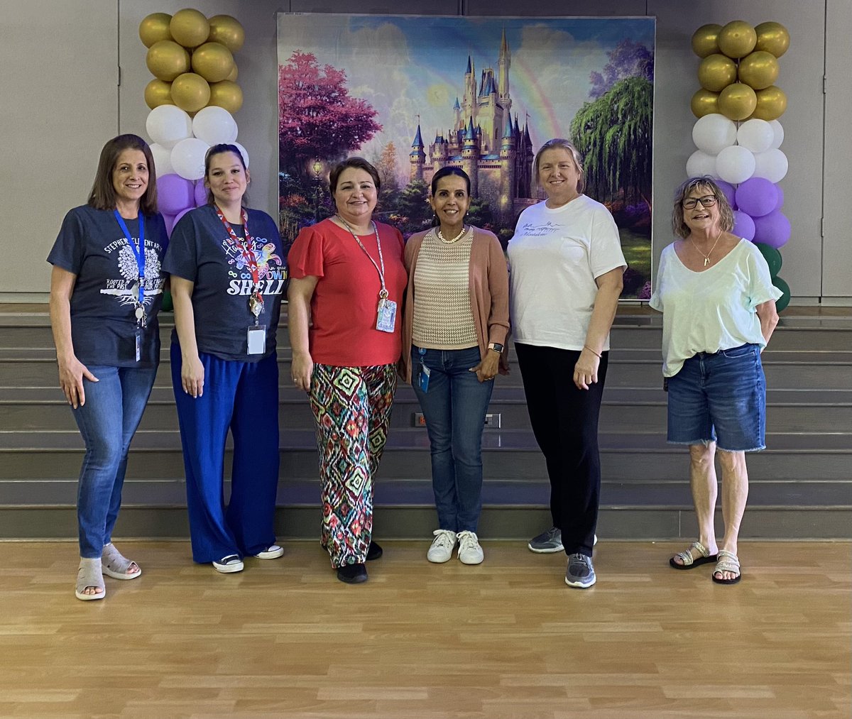 MsFrancos_class's tweet photo. Stephen’s prek team ready for the new school year! #USEstallions #prek https://t.co/aTnEFEtpr2