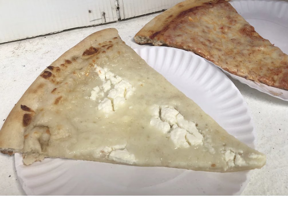 MatthewJNoreen's tweet photo. @petegenovese And you aren't wrong about the white slice🤢 https://t.co/ofCNxttTDa