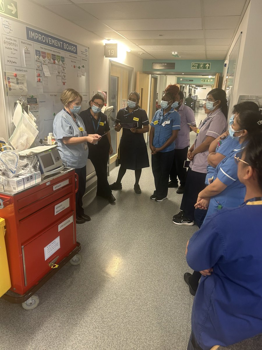 Renal HD (Stoke) unit huddling this morning, super engaged team and lots of improvement tickets and opportunities on the board to discuss 👏