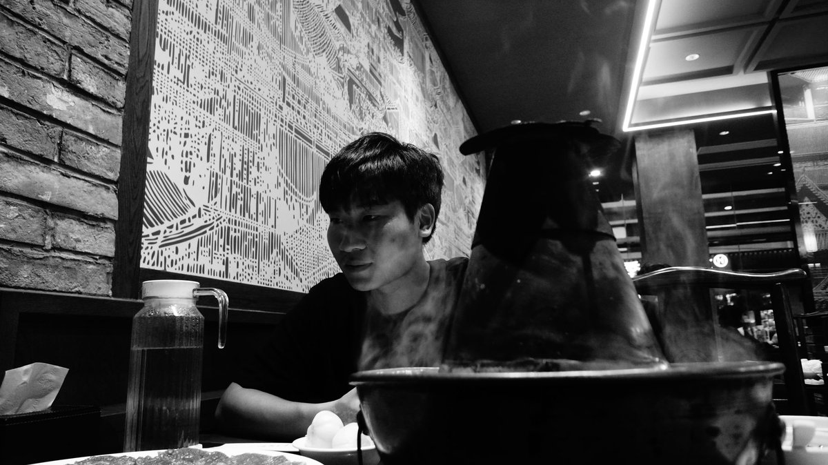 VDingLin's tweet image. 相处一年技术小哥，终也是熬不住离职了。lastday到他去吃顿涮肉作为告别吧，难想来京一年竟无吃过涮肉，实在不应该。在最后一日，帮他补上吧