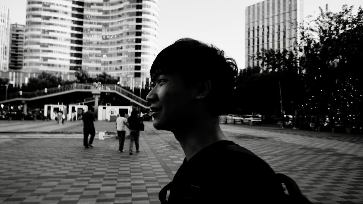 VDingLin's tweet image. 相处一年技术小哥，终也是熬不住离职了。lastday到他去吃顿涮肉作为告别吧，难想来京一年竟无吃过涮肉，实在不应该。在最后一日，帮他补上吧