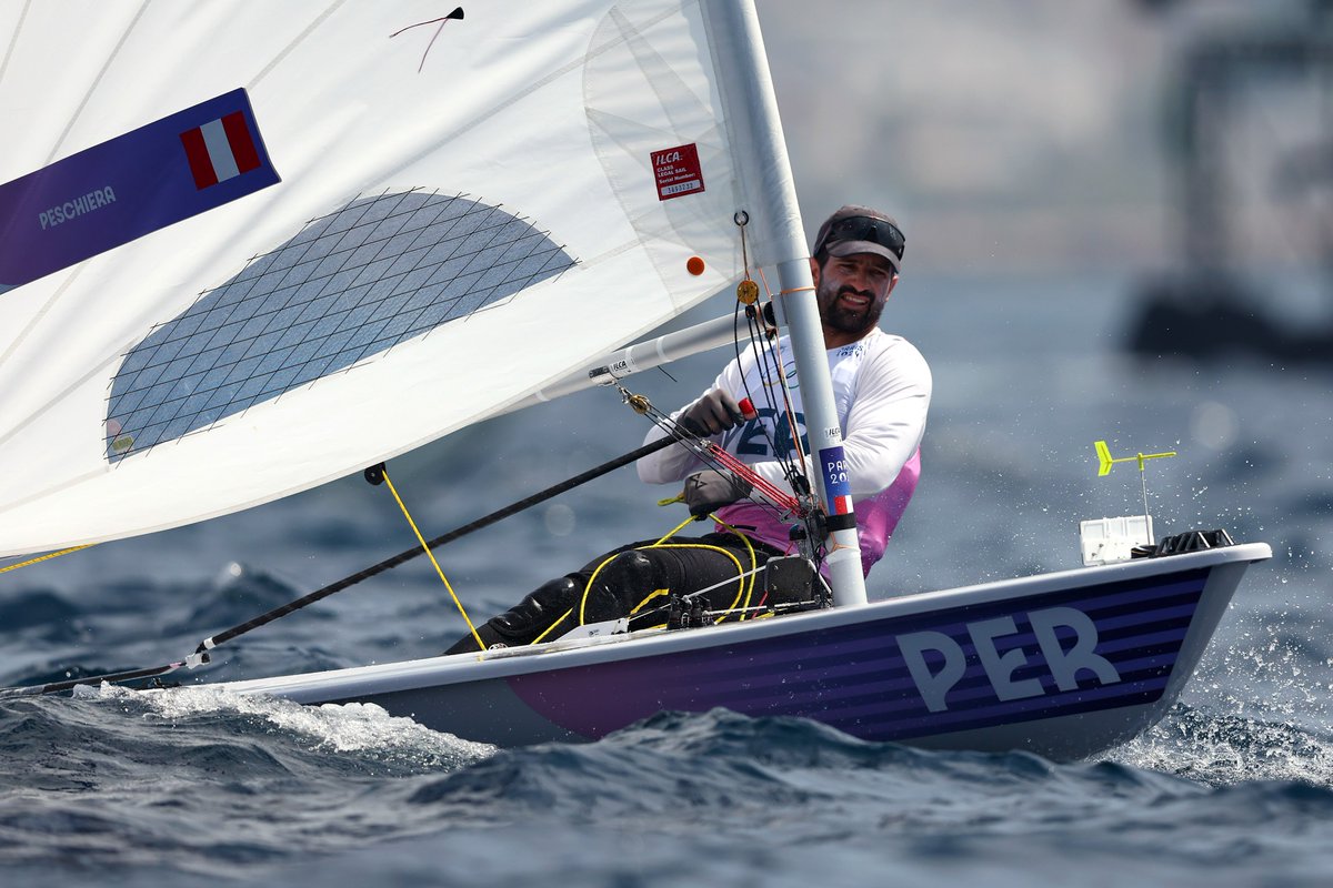 VSportsTM's tweet photo. ¡HISTÓRICO! Perú 🇵🇪 vuelve a sumar una medalla en #JuegosOlímpicos luego de 32 años. Lo consiguió Stefano Peschiera. Finalizó tercero en el dinghy masculino ⛵️ y se quedó con la presea de bronce 🥉. Chapeau! https://t.co/NdJjayruHg