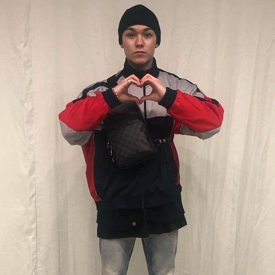 someone interact with this....or......vernon gets it