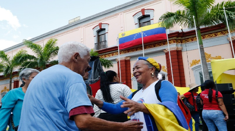 alucasa_CVG's tweet photo. #Entérate // Gobierno nacional acelerará jornadas de la Gran Misión Abuelos y Abuelas de la Patria 🇻🇪 Información completa aquí ➡️ https://t.co/brH5buWjP7 https://t.co/SpLmdsfFkl