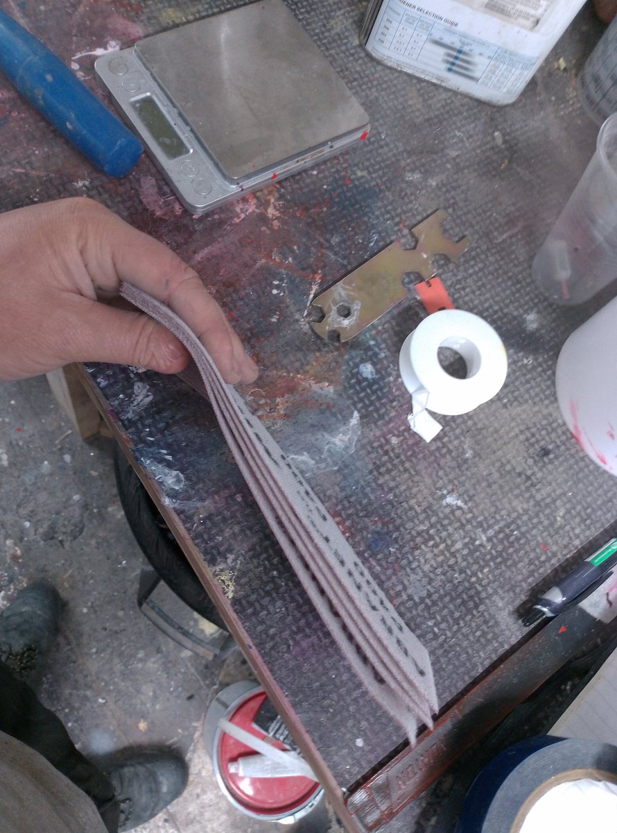 Boatman magic trick: cutting sandpaper in half by eye, and being less than 5mm out.