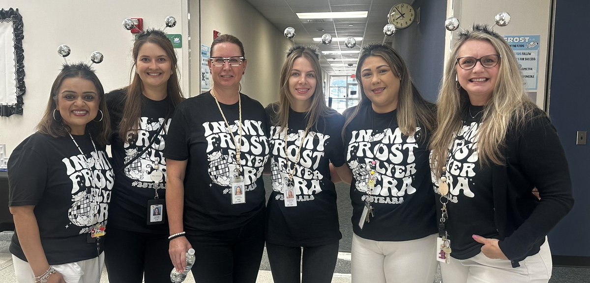 char_texas's tweet photo. LCISD convocation!  We are LCISD… let’s do this! 💙#NoObstaclesWhatsoever https://t.co/wqIpgLZj4z