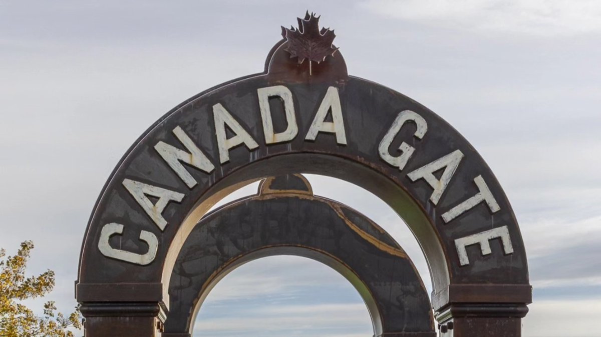 history_hand's tweet image. My latest video walking the Battle of Passchendaele is live on YouTube now. Link is below #passchendaele #ww1 #ypres #thegreatwar

youtu.be/LrJKQfexREU