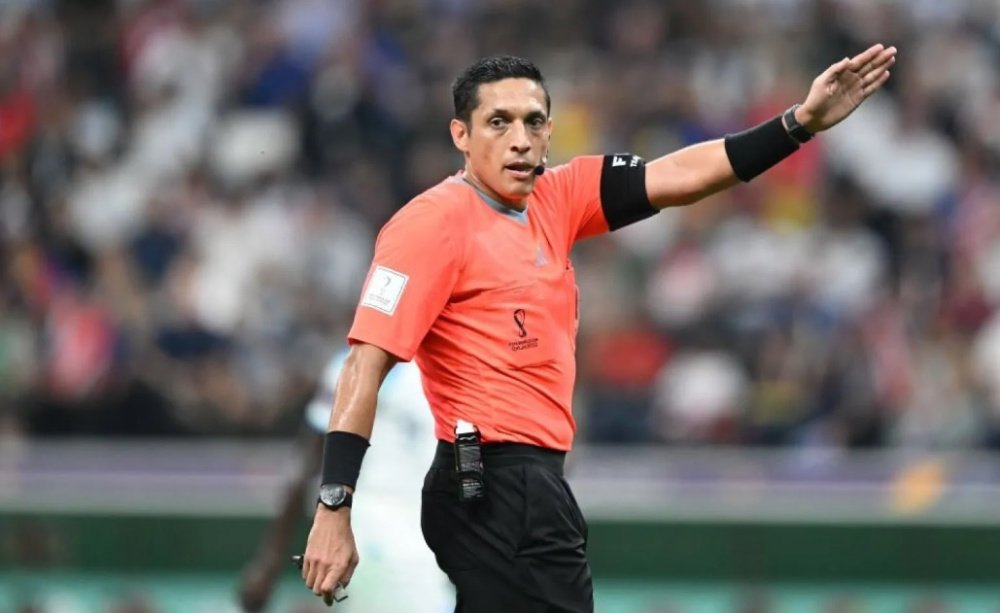 La designación de Jesús Valenzuela como árbitro trae buenos recuerdos a Argentina, que nunca ha perdido con él en seis partidos.