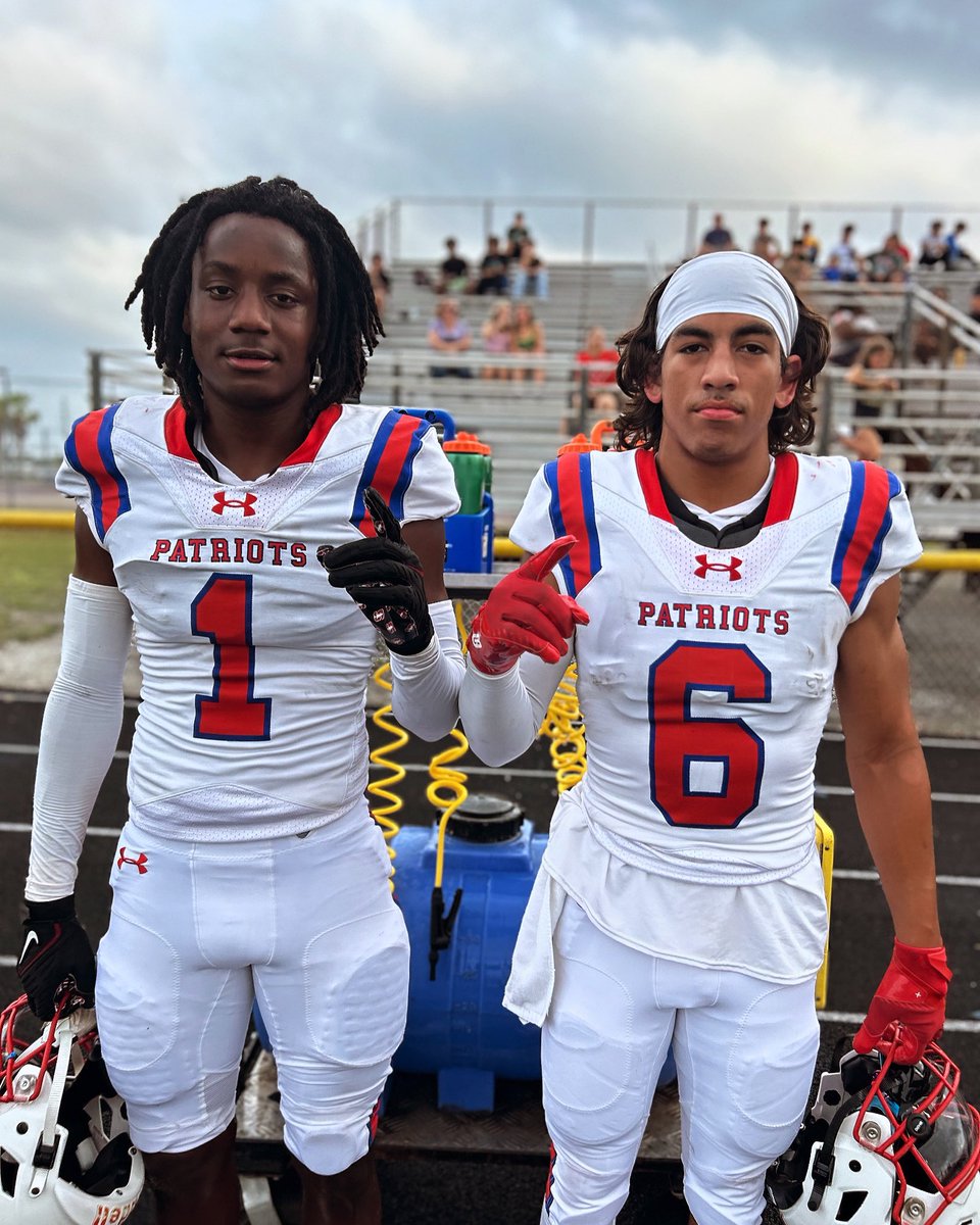 🚨Top 5 Athletes (Loading)

So many fits the bill, however I have more spots for these type of players 🔥🔥

Stay tuned!🤔

One of these two is on the list and the other will be soon👇🏾

Read; thegreenzonepreps.net/top-5-ath