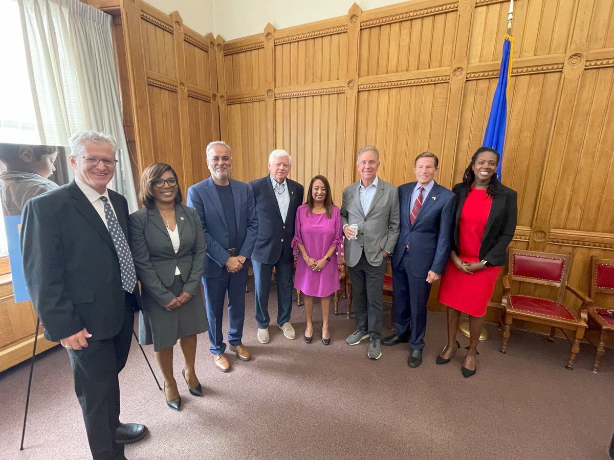 Governor Lamont joined Commissioner Manisha Juthani, MD: Deputy Commissioner Lisa Morrissey, MPH, and other state and hospital leaders at a news conference Wednesday which highlighted the Lead Free CT campaign. Watch the CTN broadcast of the event here: ct-n.com/ctnplayer.asp?…