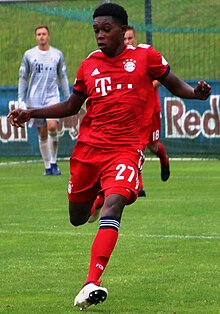 Bu adamı satmayın takımın en atletik ve yıllar sonra Galatasarayın solbeki bu dediğimiz bir adam. bayern Münih alacaktı geçen sene sacha boey gibi
Bu adamda patlama yapacak. 
Rekabet İçin bir solbek daha
alın. <a href="/GalatasaraySK/">Galatasaray SK</a>