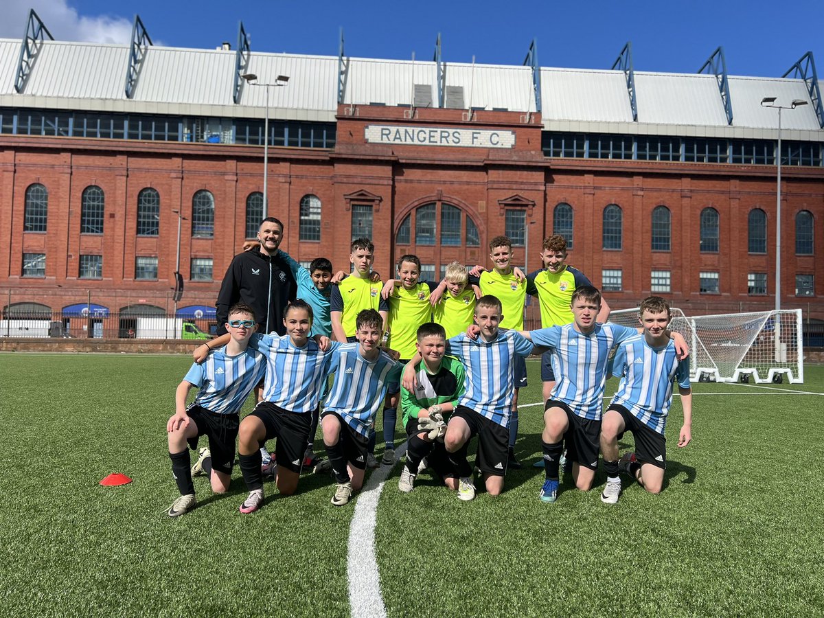 MarkKingRCF's tweet photo. 🤩WHAT A DAY🤩
Another successful #HubInTheCommunity tournament but this one was extra special with our guests @MU_Foundation coming for a visit ❤️💙 Some great skills from all and the sun even made an appearance 🌤️
@jamie57539237
@JamieMcM99
@CallumLawRCF
@ScottSRCF https://t.co/Tiq3yHvh2Z