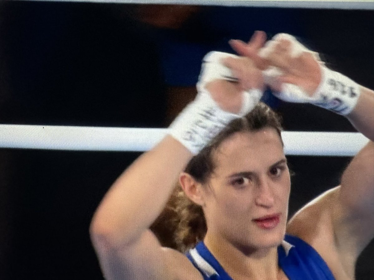 fairplaywomen's tweet image. Another woman beaten by a male boxer.
Another woman protesting with X

#paris2024