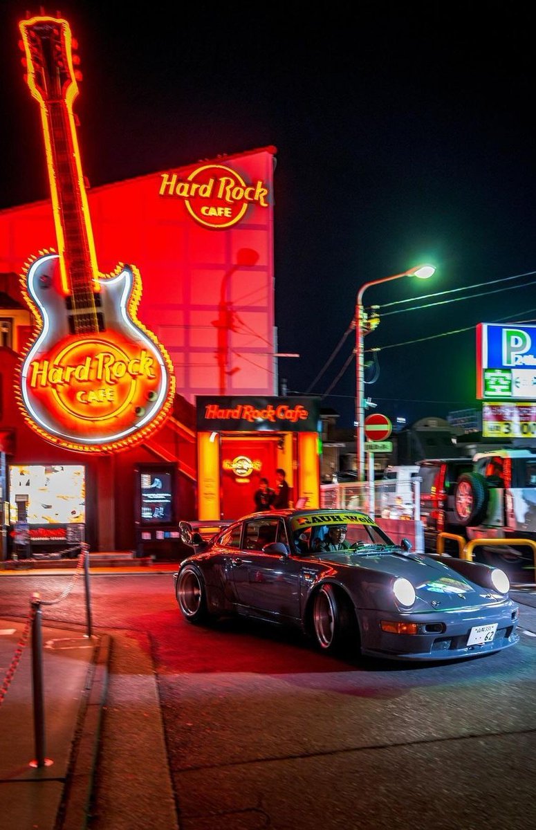 ladouille21's tweet photo. #WingWednesday 🪽
#Tokyo by Nights #Porsche RWB 🇯🇵 https://t.co/xHNamj6EnW