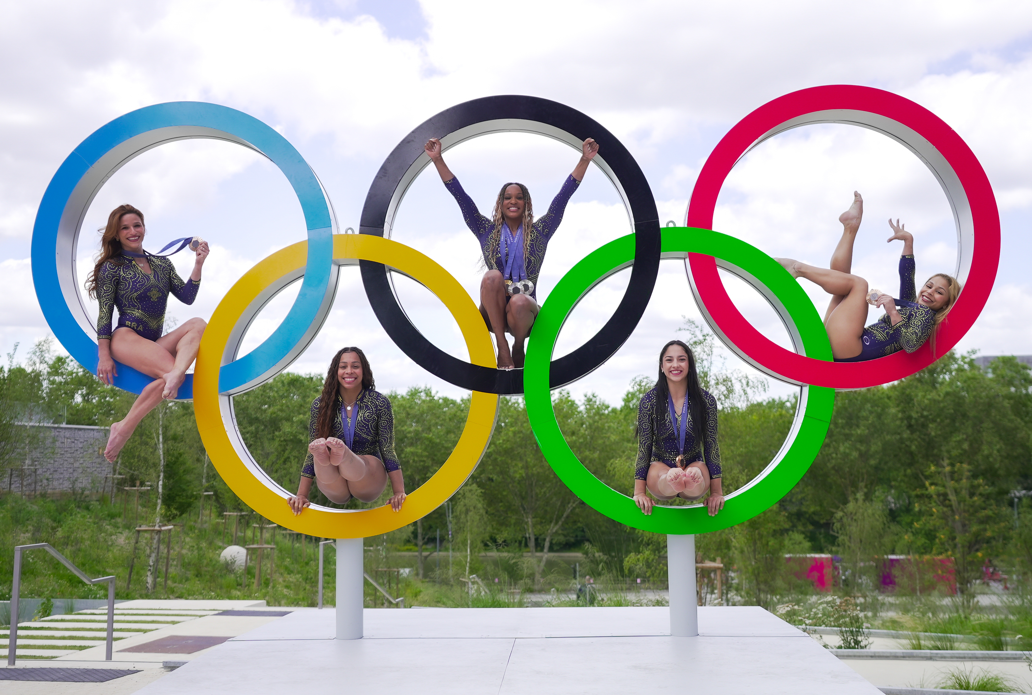 Jade Barbosa, Lorrane Oliveira, Rebeca Andrade, Júlia Soares e Flávia Saraiva - Foto: Reprodução/X/Time Brasil