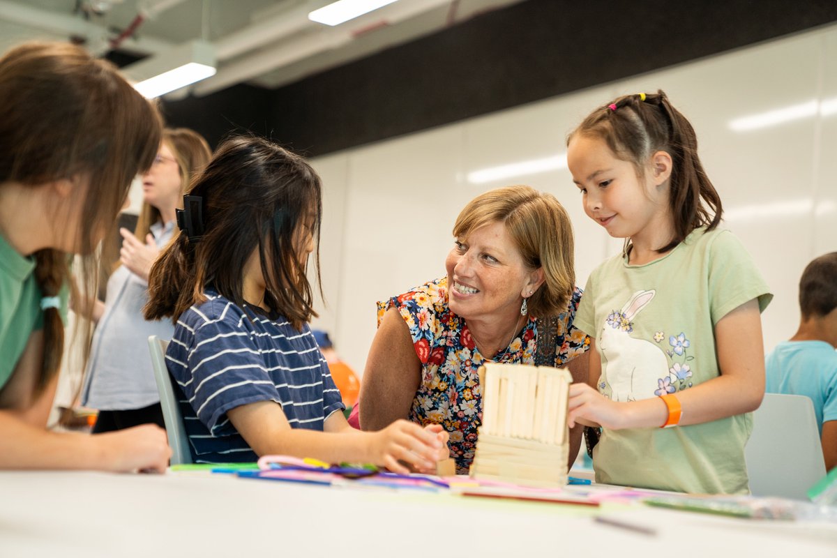 westernuEng's tweet photo. We received a special visit from @karen_vecchio to our camp last week as part of @actuacanada’s Bring Your MP to STEM Camp Week! We appreciate your dedication to promoting #STEM education and inspiring the next generation of innovators
#STEMCampWeek https://t.co/Jbq8mHXf8U