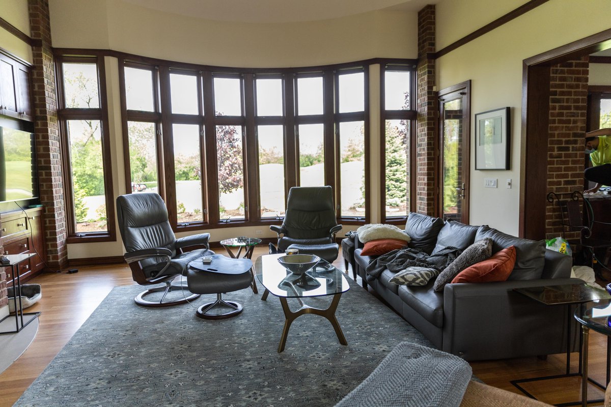 MGTFilms's tweet photo. Keep your room full of natural light but without the glare. 3M solar window films keep glare out and keep your home feeling comfortable! #glare #Heat https://t.co/3OrgnE6hlH