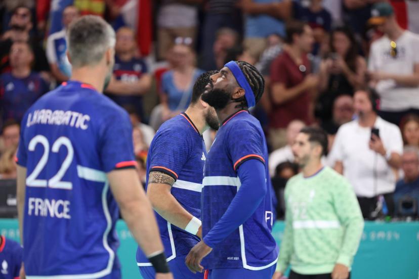 CASTING DU SOIR

<a href="/m_benterki/">Messaoud Benterki</a> sera entouré de : 

- Marie Martinod
- Séverine Parlakou
- Mariama Signaté
- Thomas Sammut
- Stéphane Guy
- Timothée Maymon

Paul Giffard pour les infos olympiques et Charles-Antoine Nora en direct du Club France.

Rendez-vous à partir de 22h50.

#EDS