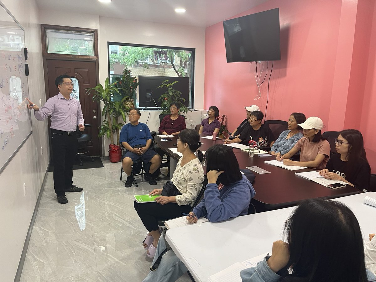 CMSusanZhuang's tweet image. This morning, my office kicked off our ESL lessons with fifteen community members in attendance. As someone who learned English as my second language, I know how crucial this is. Can’t wait to witness everyone’s progress every Wednesday at 11:00! #ESLClasses