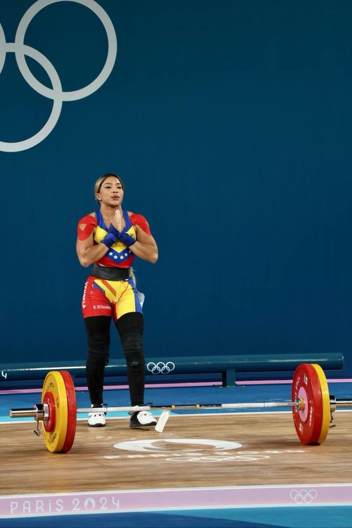 OfficialCOV's tweet photo. Echandia cierra en la posición 9na con un total de 188k, siendo la primera pesista criolla en ver participación en París 2024 https://t.co/oi6KTdlpSO