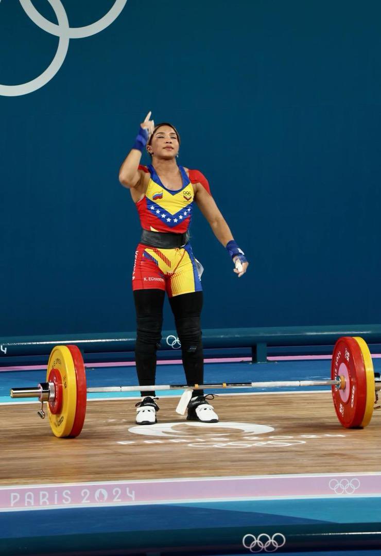 OfficialCOV's tweet photo. Echandia cierra en la posición 9na con un total de 188k, siendo la primera pesista criolla en ver participación en París 2024 https://t.co/oi6KTdlpSO