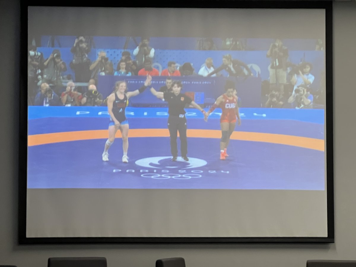 SHE DID IT!!!!! <a href="/PennPride365/">Penn High School</a> alum Sarah Hildebrandt is a GOLD MEDAL WINNER!!!!! 🇺🇸🇺🇸🇺🇸 #TeamUSA