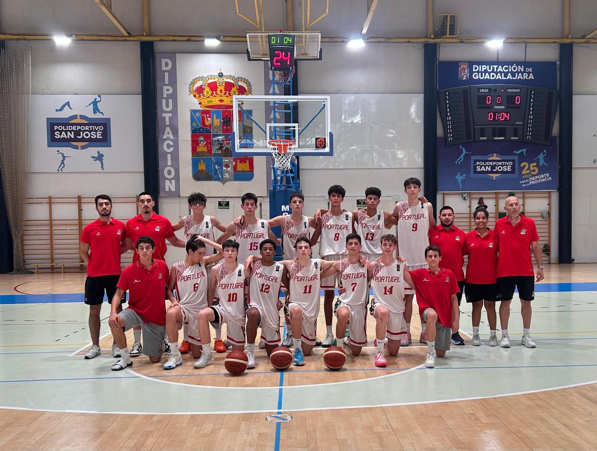 🏀 Espanha Vermelha 🇪🇸 83 - 34 🇵🇹 Portugal 
🏆Jogo Internacional - Sub14M
📍Guadalajara, Espanha 

#SomosBasquetebol #gigantesdeportugal