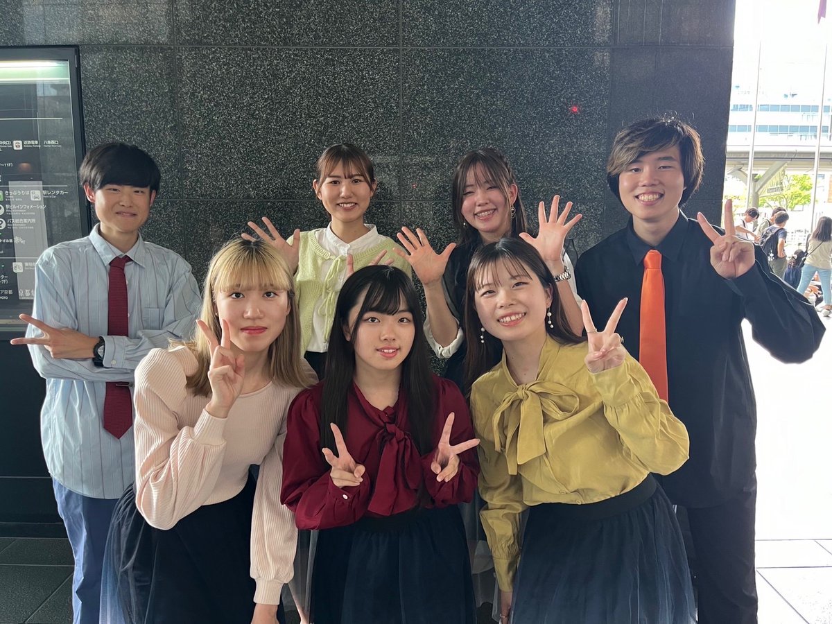 walkure_os's tweet photo. 🌌活動記録🌌
ことぺら-京都アカペラストリート-
に出演いたしました！
絶対零度な音楽をお届けいたしました❄️❄️

お聴きいただき、ありがとうございました🌟🌟 https://t.co/YuC2C1R32q