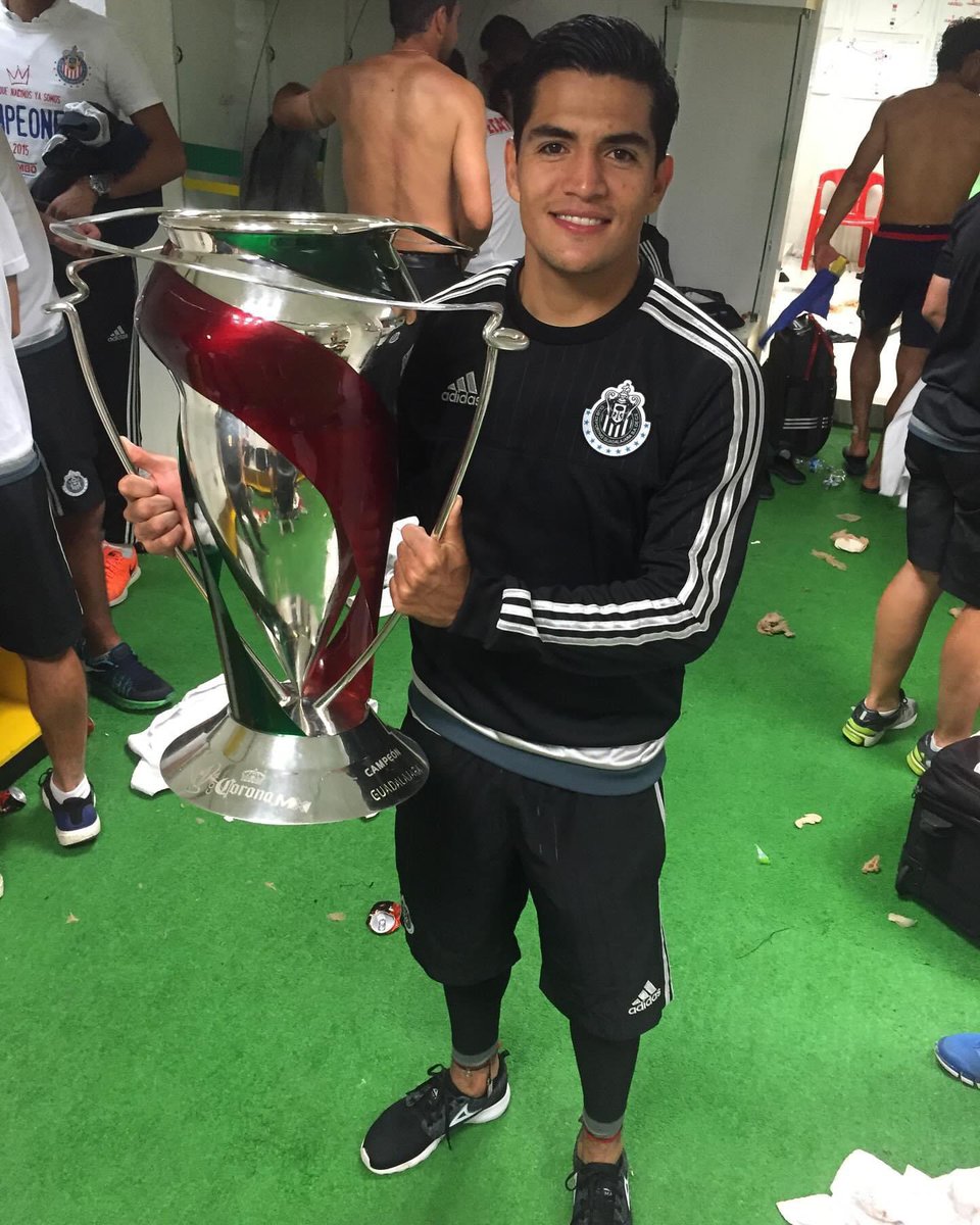 Hoy se cumplen 14 años de haber logrado un sueño que anhelé desde que tengo memoria, ha sido un viaje excepcional, con altas y bajas. 
Aquí he podido experimentar todos los sentimientos que pueden existir…

1/3