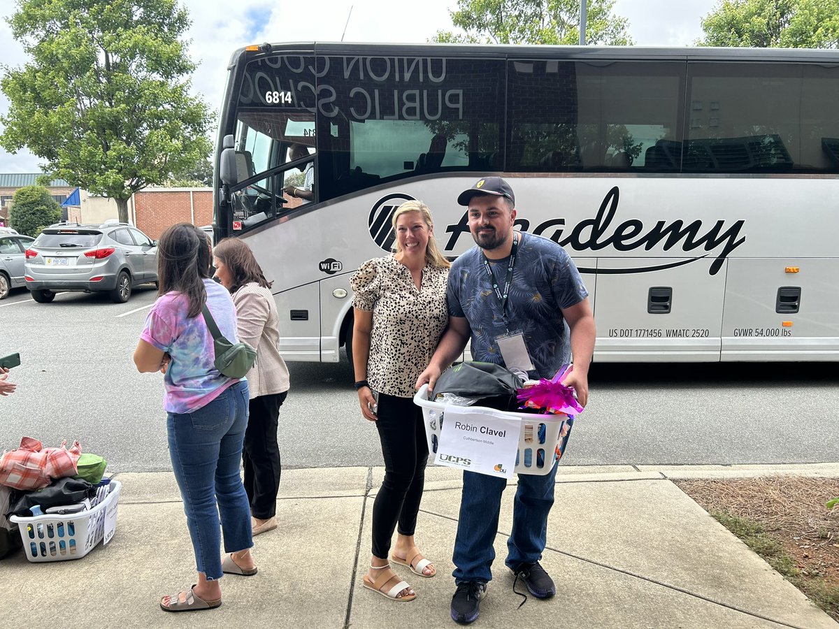 EMarcello20's tweet photo. We are excited to welcome some of our new Participate teachers to Team UCPS. @UCPSNC @UCPSNCCareers @AGHoulihan https://t.co/F1cWPagZdK