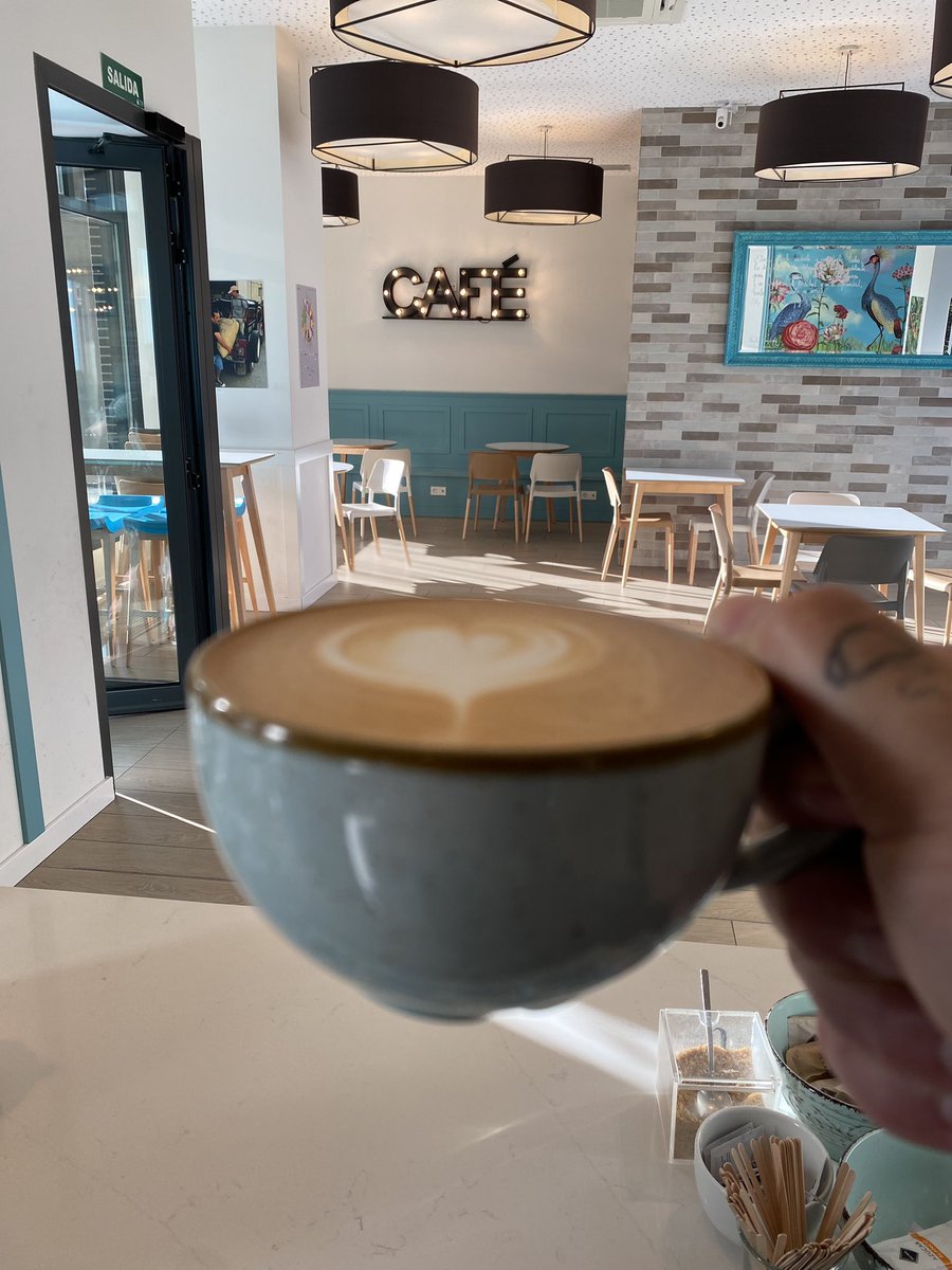 r_veitia's tweet photo. #coffeetime en @onestcafe 
#vitoriagasteiz https://t.co/go0G1Ly5wv
