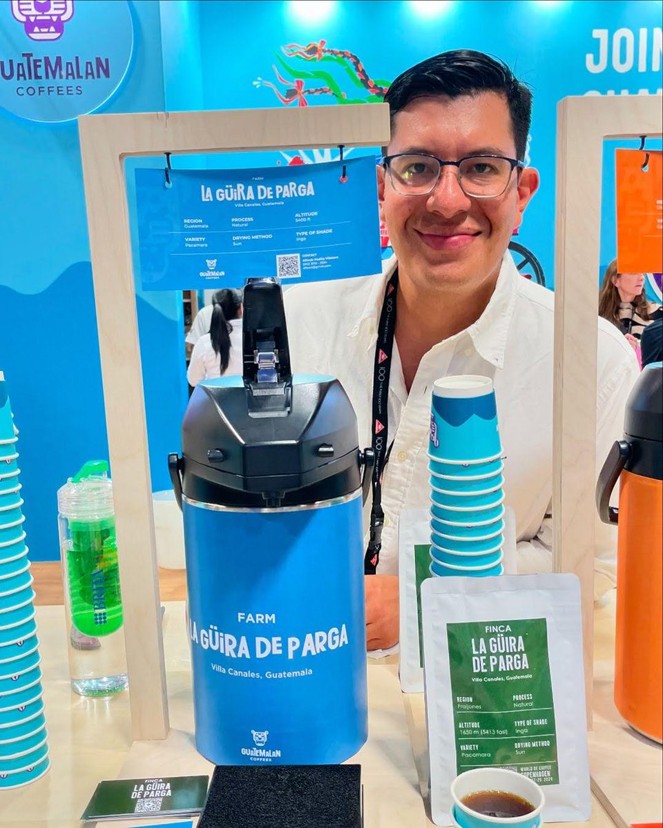 WOC Copenhagen – we did our part at this caffeinated event where thousands of #coffee pros got to enjoy a taste of Guate, connecting with coffee producers from all around our country. 🙌🇩🇰

📸: fincalaguiradeparga (via Instagram)