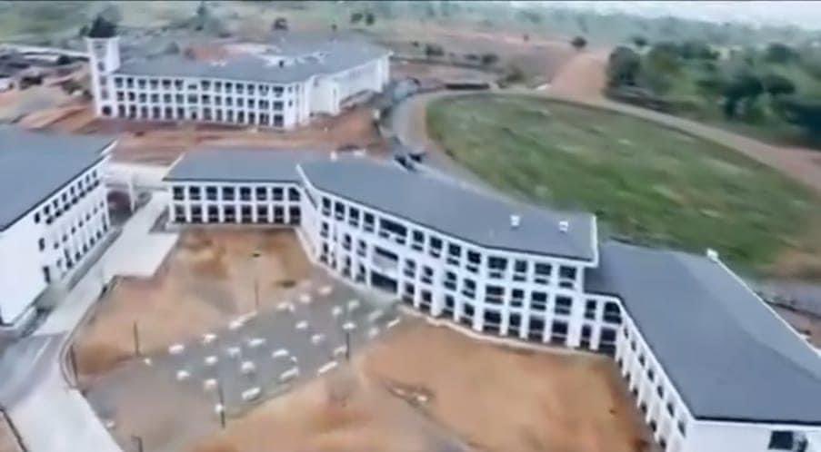 Maclean7878's tweet photo. Phase II of the University of Health and Allied Sciences (UHAS), Ho completed and commissioned. 

An Akufo-Addo Legacy.

#YourTaxesAtWork
#BoldSolutionsForOurFuture
#GhanasNextChapter
#Bawumia2024
#ItIsPossible
#PerfectPair4Ghana https://t.co/Er4pGARDAz