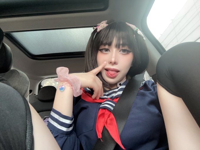 POV: eres mi celular https://t.co/xm3eMi4gsn