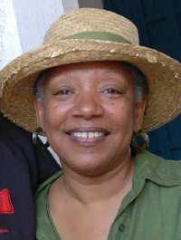 FeliciaCspedes1's tweet photo. #NancyMorejon, poetiza cubana actual, recibió importantes reconocimientos dentro y fuera de América. Traductora y ensayista, con un inestimable prestigio, consagrad al estudio de la obra de Nicolás Guillén y de las literaturas del Caribe. 🎇🎇🎇Feliz cumpleaños 🎉🎉🎉🎉 https://t.co/baGAp1FHin