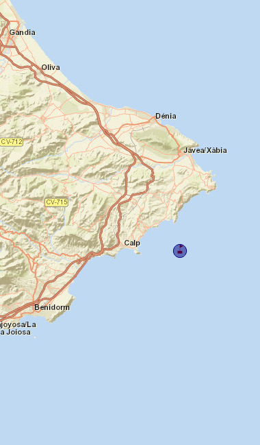 salvamentogob's tweet photo. MAYDAY del velero Balú, con vía de agua que no puede  controlar a 3 millas de Moraira. 3 personas a bordo. CCS Valencia moviliza la Salvamar Diphda, que la remolca a Moraira #SeguridadNautica https://t.co/FMjw1PCyp6