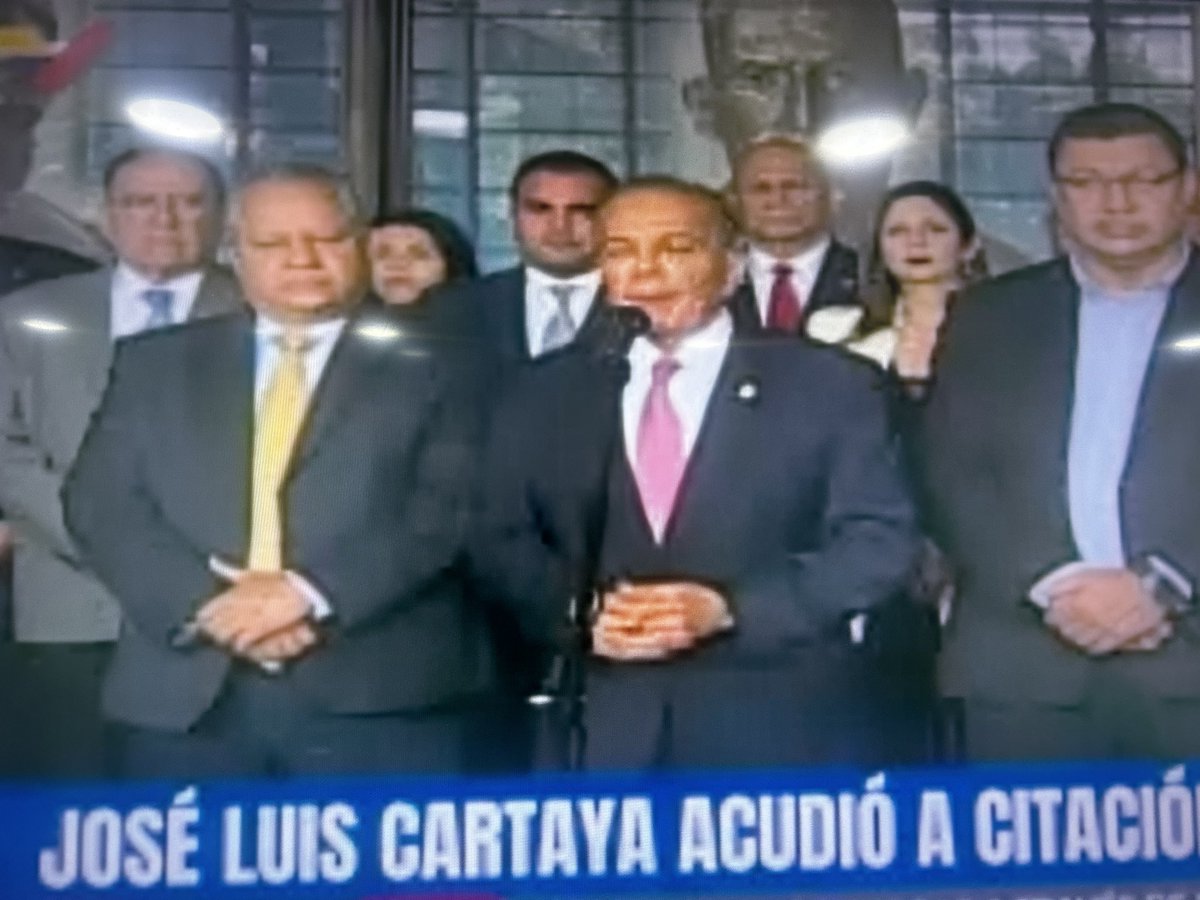 #ÚltimoMinuto | Manuel Rosales, representante del partido Un nuevo tiempo, dice que hay una controversia y que confía en que el proceso termine de acuerdo a la constitución.
Asegura que el candidato Edmundo González Urrutia se manifestó a través de una “vía epistolar” e insiste