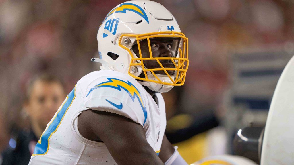 ThePackersWire's tweet photo. Packers sign two new defensive ends: Zach Morton and Brevin Allen https://t.co/55OpVLCPua https://t.co/C8Qz2nJHos