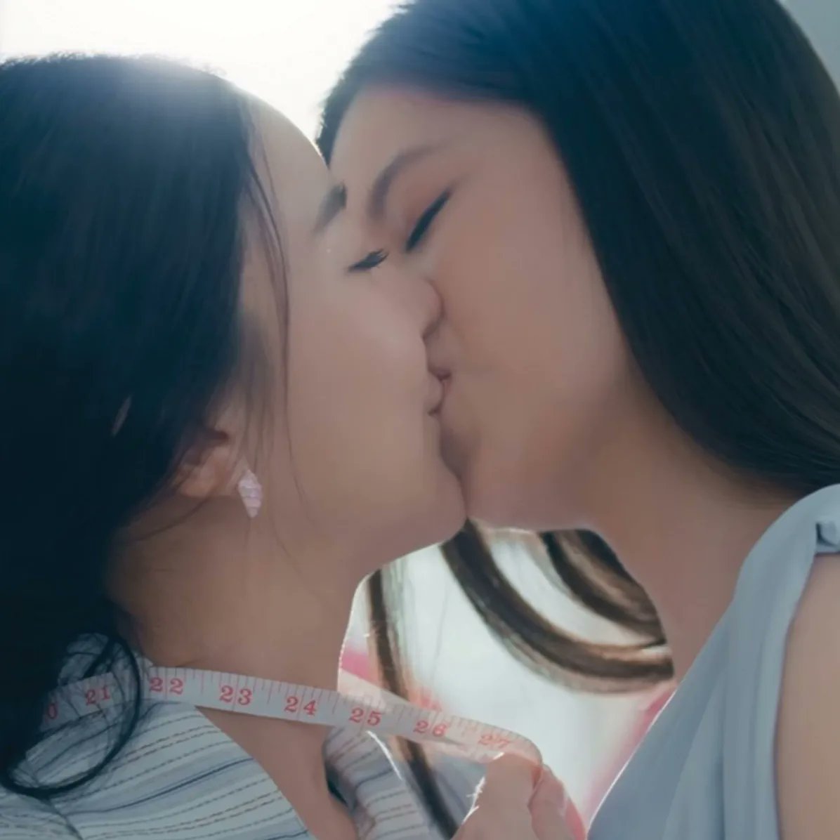 GLEditsOfficial's tweet photo. @DreamGLIDF @IDOLFACTORYTH @Fay_riezz @maywyda @Ssongjet @namorntaraaa @pearneilinyah @ploynoll @Frruunngg @hengpnp @ppoomntp_ END OF DREAM
#DreamGLEnding
#DreamGL #DreamGLFinalEP
#FayMay #fay_riezz #maywyda
Gracias, Wan y Kim. https://t.co/N9oIVb85Xh