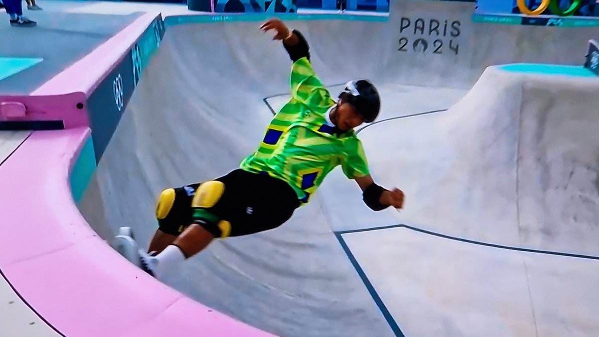 blogbocadura's tweet image. MAIS BRASIL NO PÓDIO 
O brasileiro Augusto #Akio é bronze no skate park masculino em #Paris2024 ! #keegan Palmer leva bicampeonato olímpico, e #TomSchaar conquista medalha de prata.