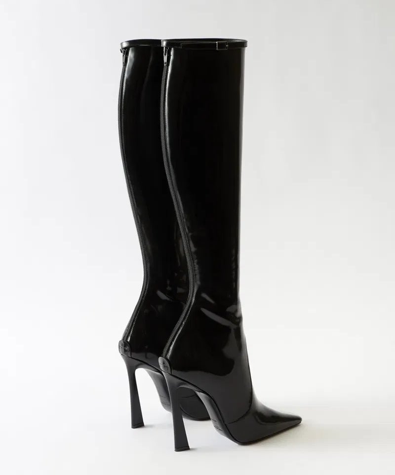 whosvirgomoodb's tweet photo. Saint Laurent Blade 110 Knee-High Boots https://t.co/XmXENWMT0O