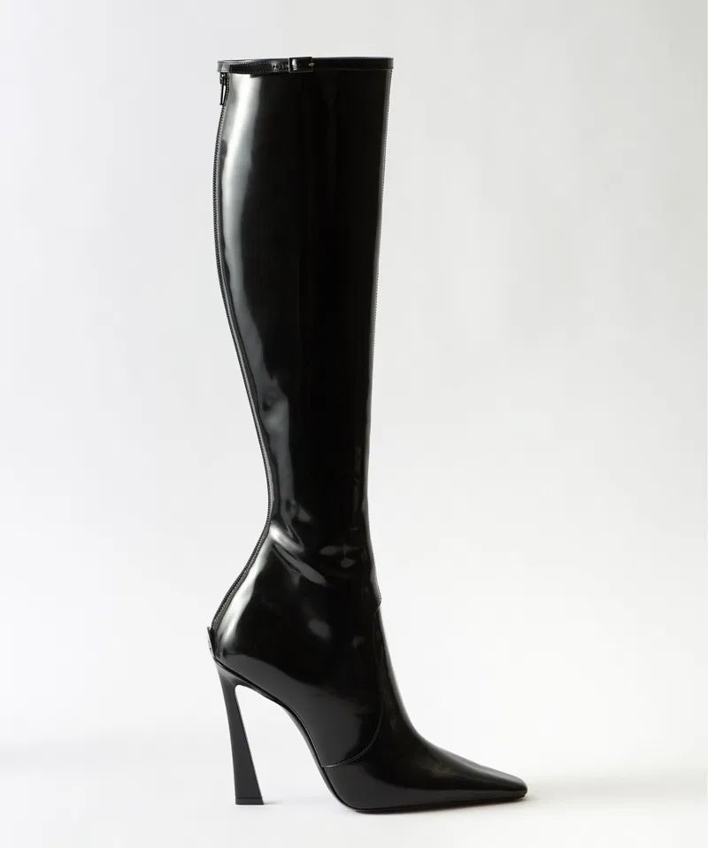 whosvirgomoodb's tweet photo. Saint Laurent Blade 110 Knee-High Boots https://t.co/XmXENWMT0O
