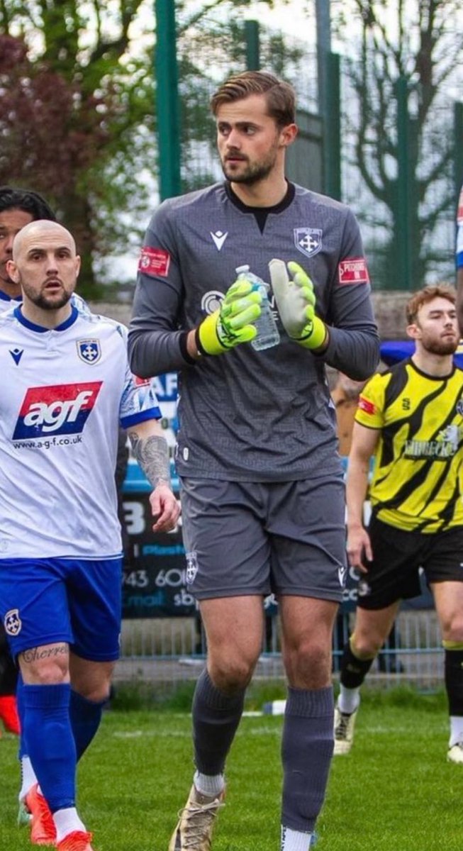 Name: Ollie Battersby
Age: 23
Location: Grimsby
Position: GK
Previous Clubs: Grimsby Town, Lincoln United (loan), Gateshead (loan), Belper Town (loan), Hereford (loan), Ilkeston (loan), Guiseley AFC 

Level looking for: Step 3 and above