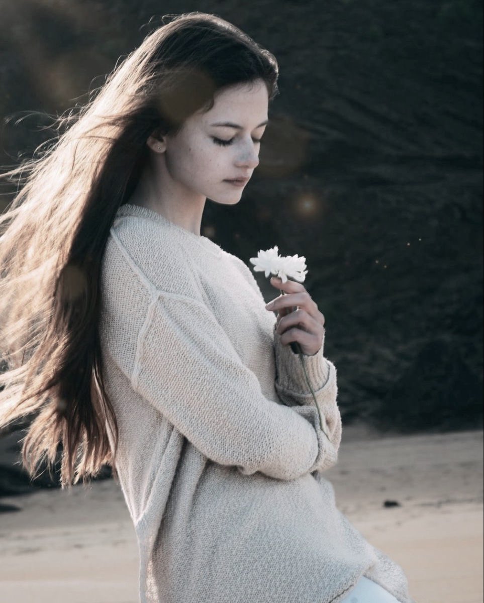 тебе, мама.
.
.
я постараюсь справиться. я обещаю.