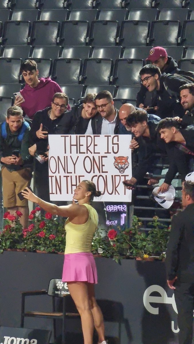Livieparis2024's tweet photo. There is only ONE TIGER in the Court and it's Aryna Sabalenka 🐯
TBT to Rome because she reposted that picture today on IG 📸
Most surreal midnight match against Svitolina in Rome this year!! True true fighter! #IBI24 https://t.co/2Sbof0j958