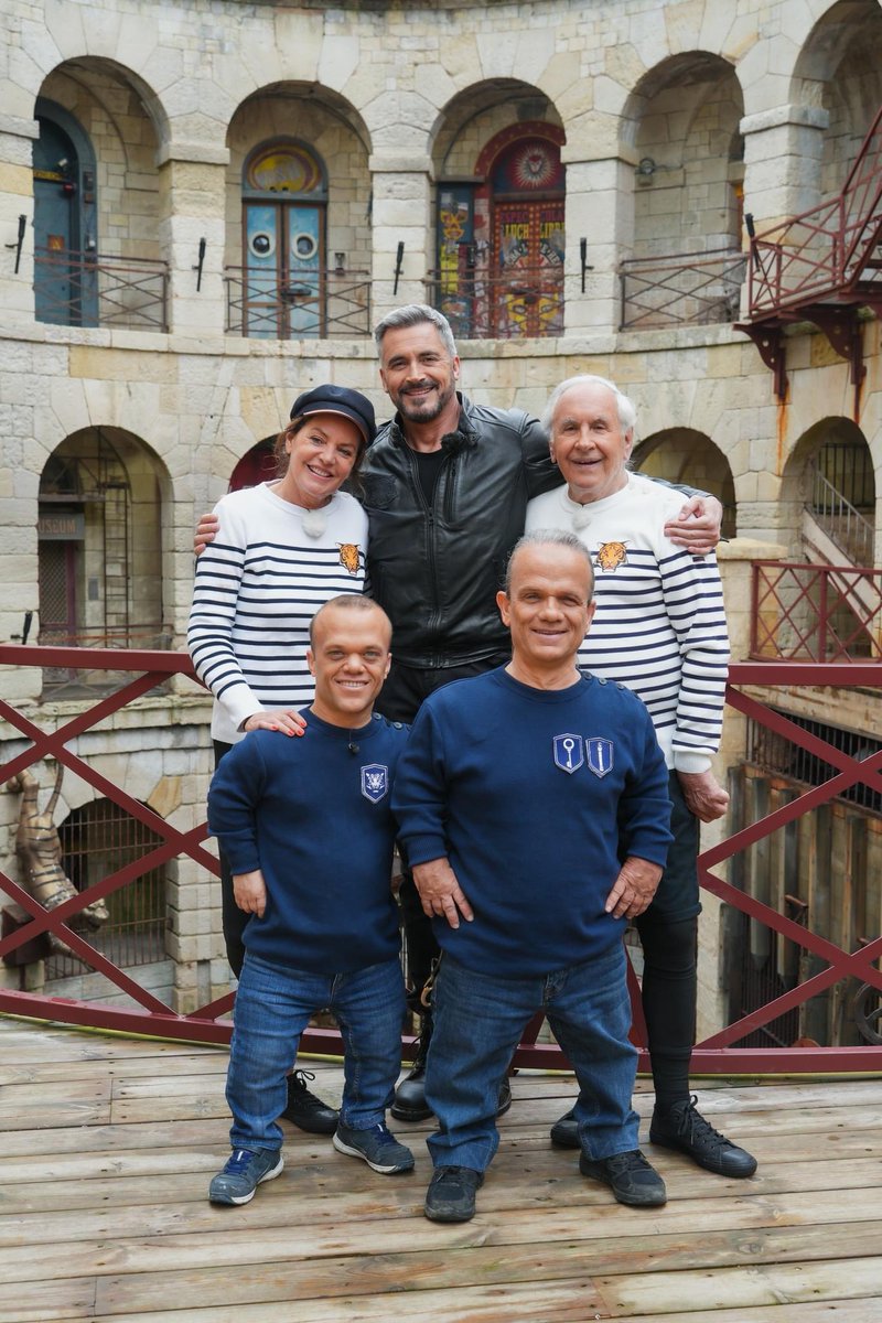 FortBoyardNet's tweet image. 🖤 C’est avec une immense tristesse que nous avons appris le décès de Patrice Laffont. Iconique Maître de #FortBoyard et formidable animateur du service public. C’était un homme entier. Toutes nos condoléances vont à sa famille, ses amis et à la communauté de Fort Boyard.
