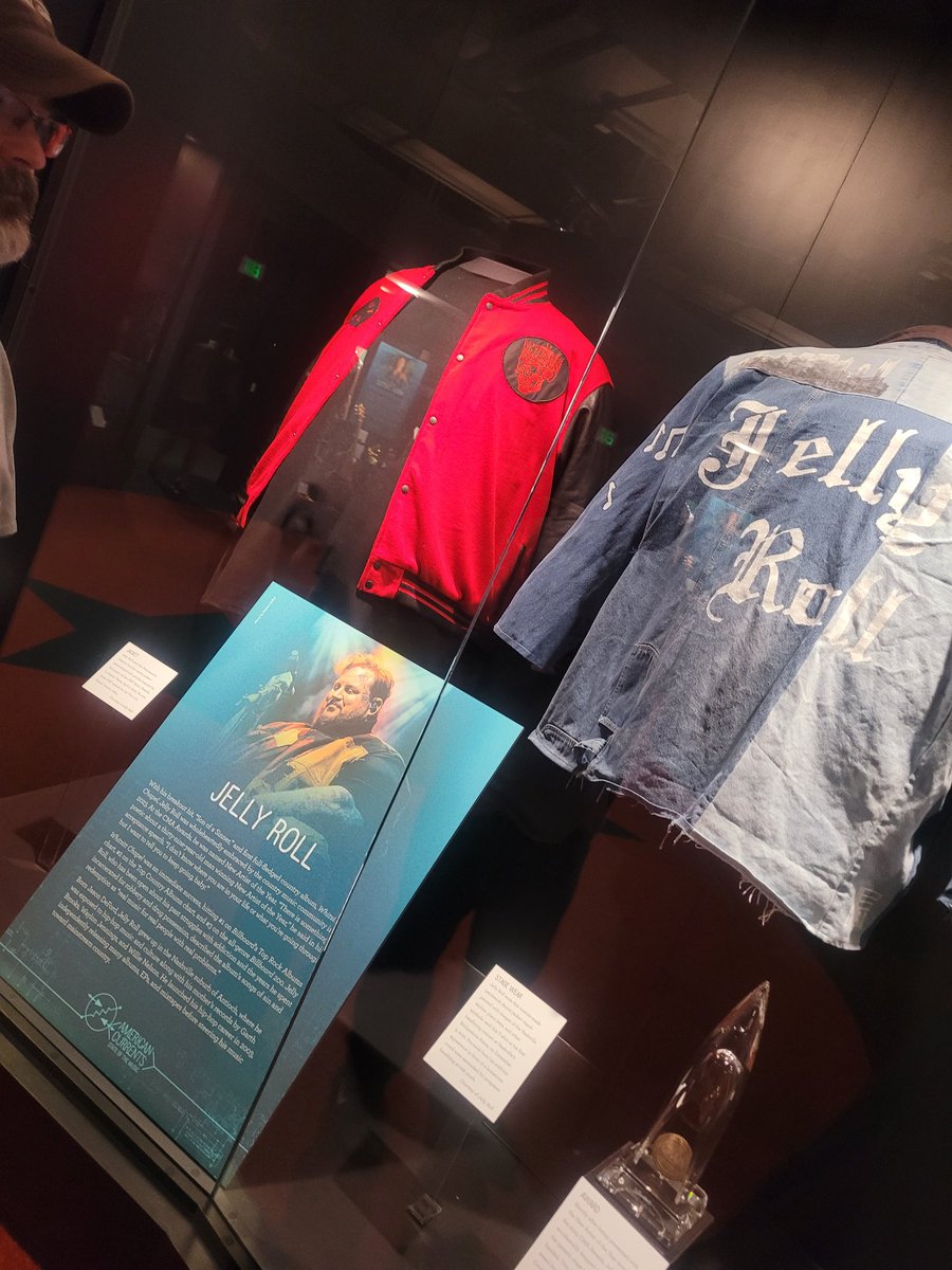 Eeek so excited  got to see <a href="/JellyRoll615/">Jelly Roll</a> display at the <a href="/countrymusichof/">Country Music Hall of Fame and Museum</a>