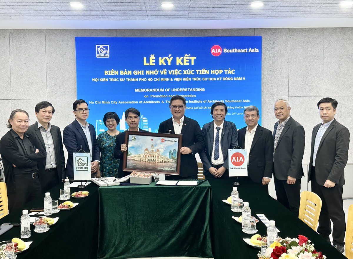 On June 20th, AIA Southeast Asia (AIA SEA) and the Ho Chi Minh City Association of Architects (HAA) celebrated the signing of a Memorandum of Understanding.  

The agreement highlighted: Partnership, Membership, and AIA Int’l Design Awards
Read more: aiainternational.org/news-feed/2024…