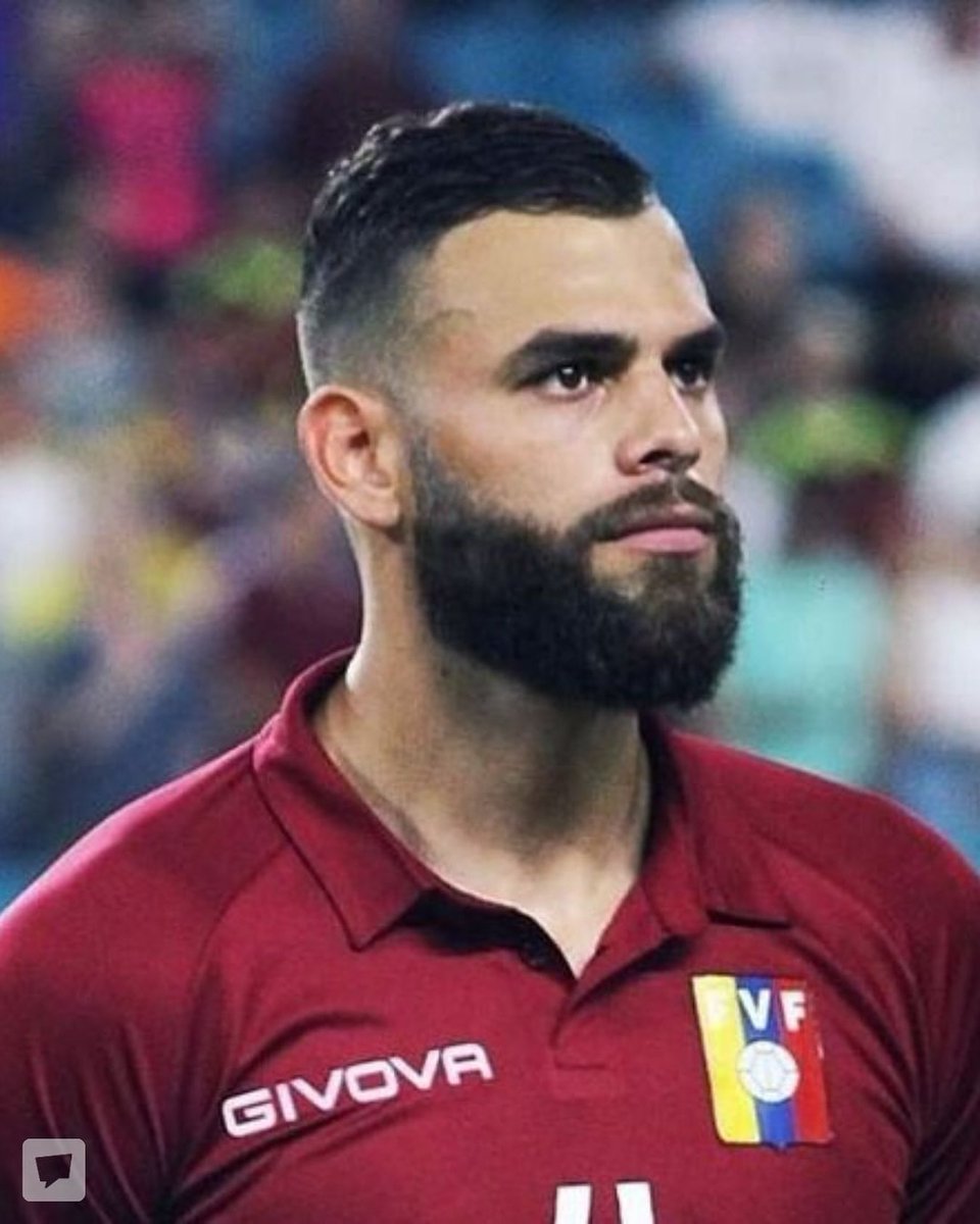 🚨| ÚLTIMA HORA: La policía política de Nicolás Maduro, el SEBIN acaba de secuestrar al padre del jugador de la vinotinto, Jhon Chancellor. Su padre Carlos Chancellor es dirigente político opositor al régimen de Maduro. La dictadura chavista ha enloquecido por completo. 🇻🇪