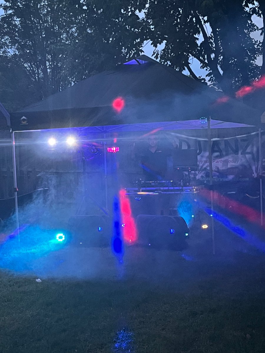 DJ_ANZ's tweet photo. Wow what a fun event at the Laura - Jean annual Luau Party!! https://t.co/xRBIAwEHB8